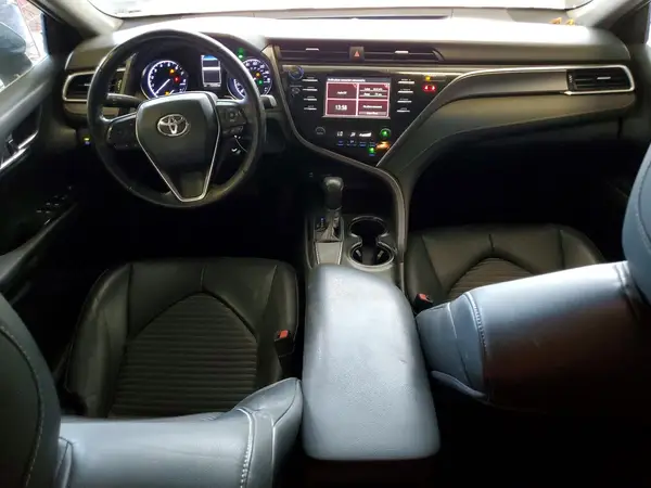 4T1B11HK0JU616689 2018 TOYOTA CAMRY - Image 8