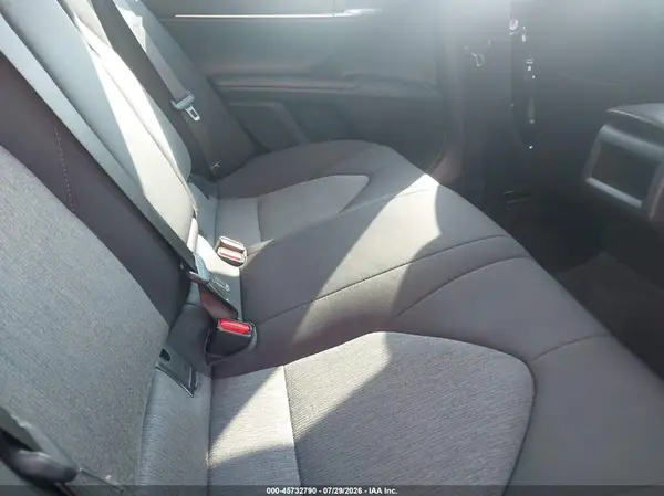 4T1B11HK0JU617132 2018 TOYOTA CAMRY - Image 8
