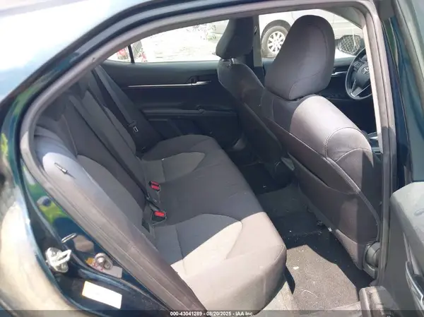 4T1B11HK0JU619897 2018 TOYOTA CAMRY - Image 8