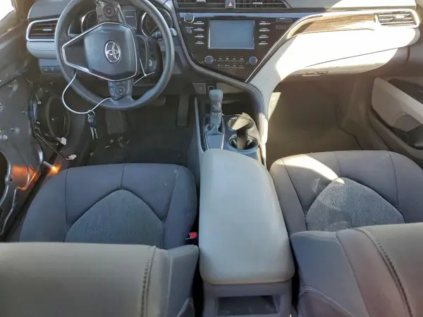 4T1B11HK0JU620600 2018 TOYOTA CAMRY - Image 8