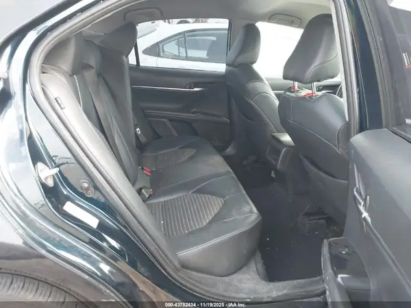 4T1B11HK0JU620919 2018 TOYOTA CAMRY - Image 8