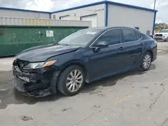 4T1B11HK0JU621293 2018 TOYOTA CAMRY