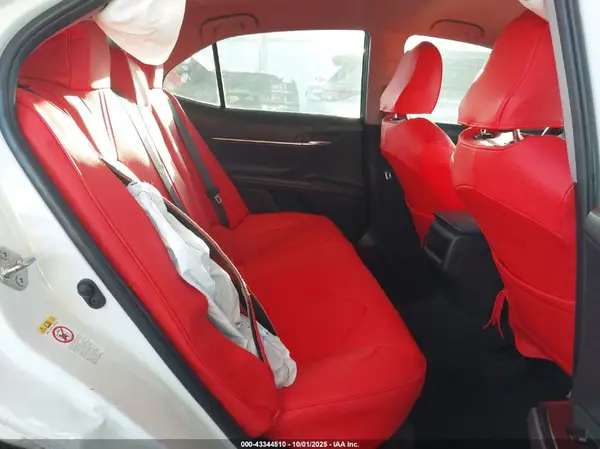4T1B11HK0JU624808 2018 TOYOTA CAMRY - Image 8