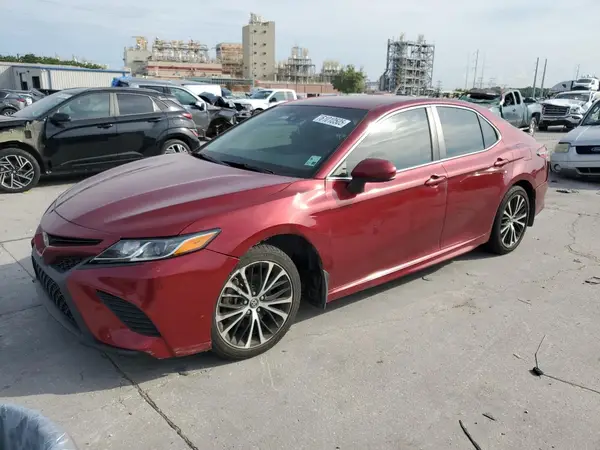 4T1B11HK0JU625635 2018 TOYOTA CAMRY - Image 1