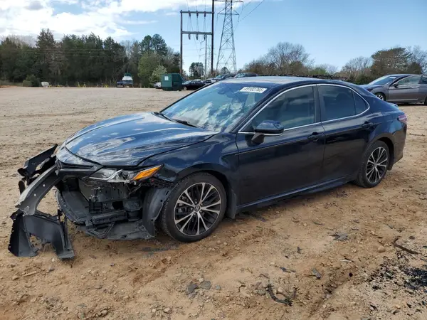4T1B11HK0JU626316 2018 TOYOTA CAMRY - Image 1