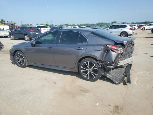 4T1B11HK0JU626834 2018 TOYOTA CAMRY - Image 2