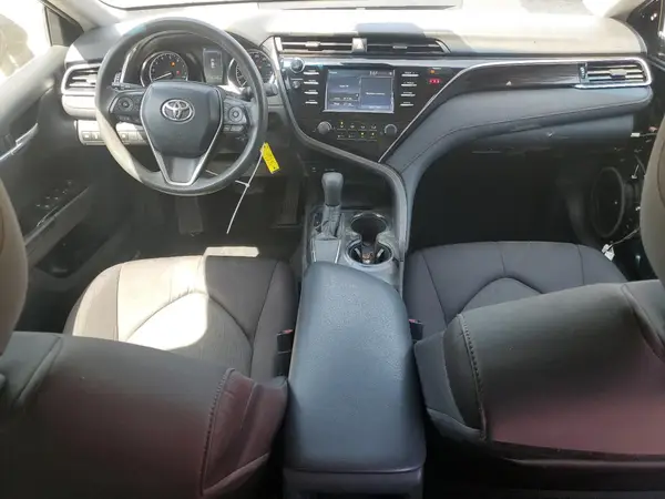 4T1B11HK0JU627739 2018 TOYOTA CAMRY - Image 8