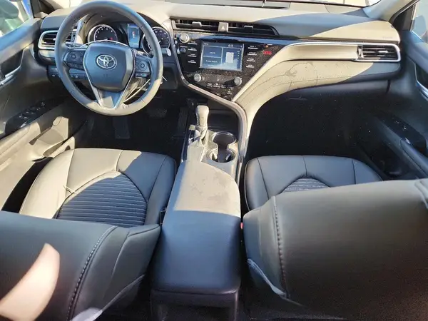 4T1B11HK0JU629300 2018 TOYOTA CAMRY - Image 8