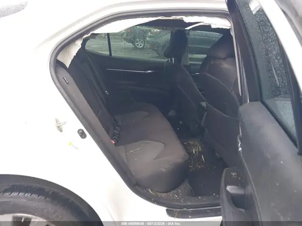 4T1B11HK0JU630107 2018 TOYOTA CAMRY - Image 8