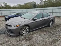 4T1B11HK0JU631483 2018 TOYOTA CAMRY
