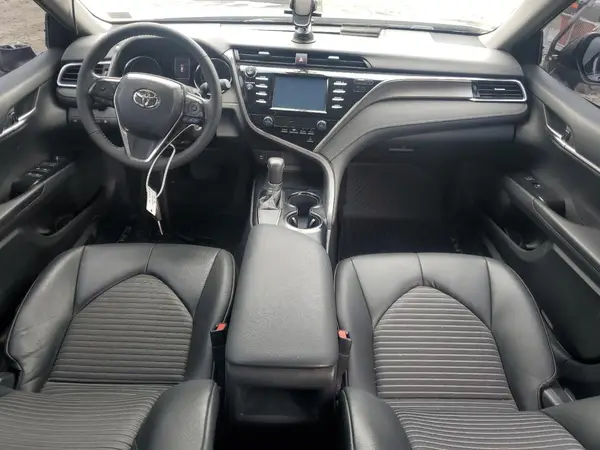 4T1B11HK0JU631614 2018 TOYOTA CAMRY - Image 8