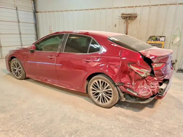 4T1B11HK0JU634836 2018 TOYOTA CAMRY - Image 2