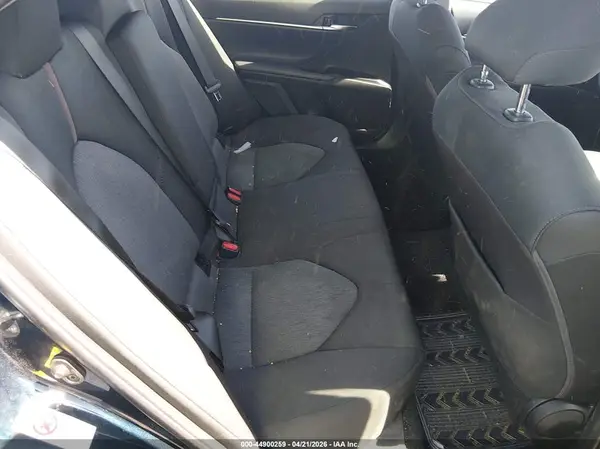 4T1B11HK0JU635761 2018 TOYOTA CAMRY - Image 8