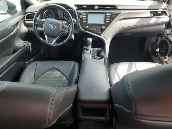 4T1B11HK0JU638143 2018 TOYOTA CAMRY - Image 8