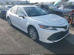 4T1B11HK0JU638224 2018 TOYOTA CAMRY