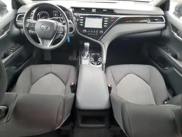 4T1B11HK0JU641351 2018 TOYOTA CAMRY - Image 8