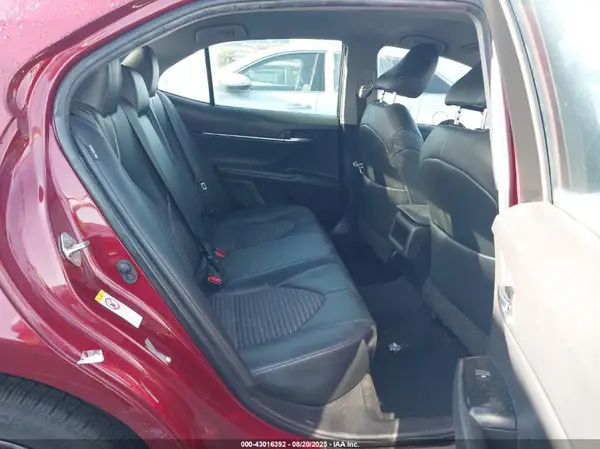 4T1B11HK0JU641365 2018 TOYOTA CAMRY - Image 8