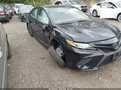 4T1B11HK0JU643570 2018 TOYOTA CAMRY