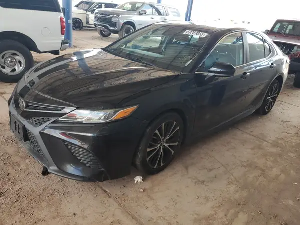 4T1B11HK0JU643908 2018 TOYOTA CAMRY - Image 1