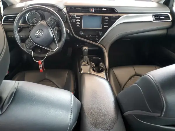 4T1B11HK0JU643908 2018 TOYOTA CAMRY - Image 8