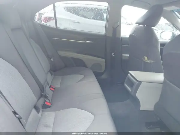 4T1B11HK0JU646873 2018 TOYOTA CAMRY - Image 8