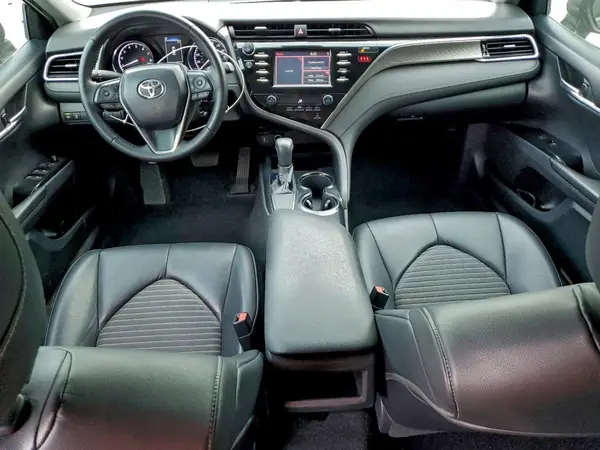 4T1B11HK0JU647067 2018 TOYOTA CAMRY - Image 8