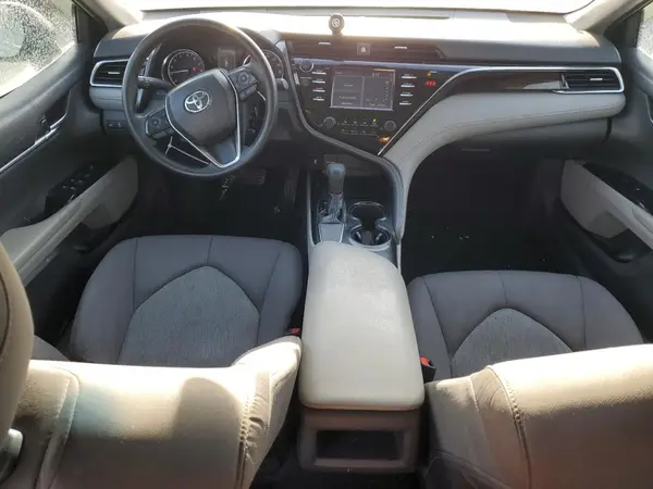 4T1B11HK0JU648025 2018 TOYOTA CAMRY - Image 8