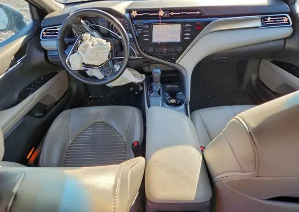 4T1B11HK0JU650826 2018 TOYOTA CAMRY - Image 8