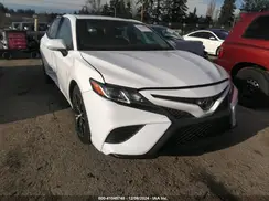 4T1B11HK0JU650941 2018 TOYOTA CAMRY