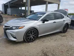 4T1B11HK0JU655783 2018 TOYOTA CAMRY