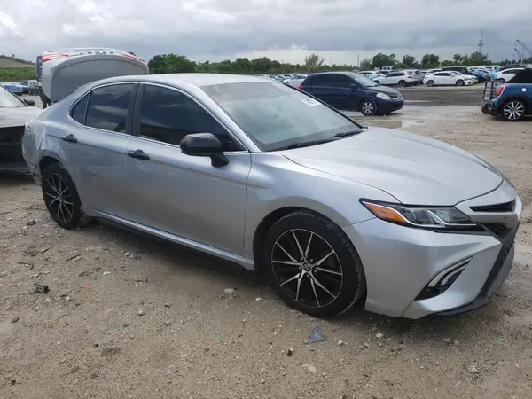 2018 TOYOTA CAMRY COPART lot 68272085 auction photo 4