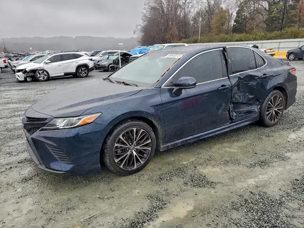 4T1B11HK0JU657145 2018 TOYOTA CAMRY - Image 1