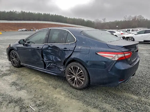 4T1B11HK0JU657145 2018 TOYOTA CAMRY - Image 2