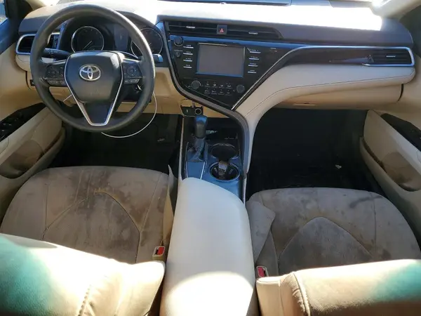 4T1B11HK0JU657243 2018 TOYOTA CAMRY - Image 8