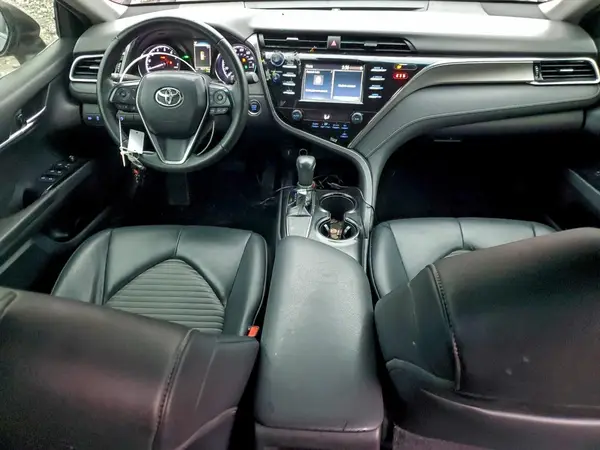 4T1B11HK0JU657548 2018 TOYOTA CAMRY - Image 8