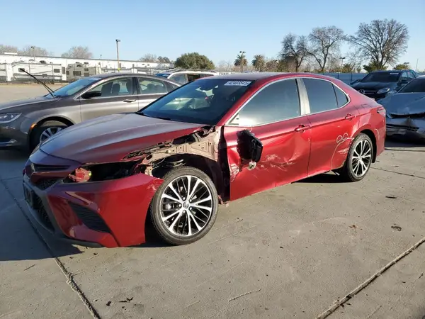 4T1B11HK0JU659381 2018 TOYOTA CAMRY - Image 1