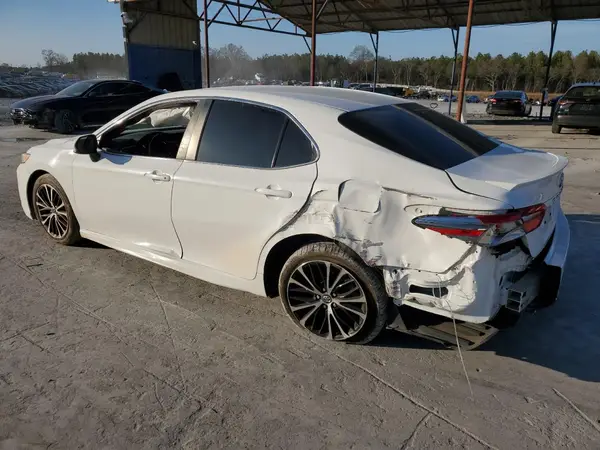4T1B11HK0JU659669 2018 TOYOTA CAMRY - Image 2