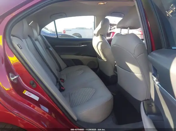 4T1B11HK0JU661907 2018 TOYOTA CAMRY - Image 8