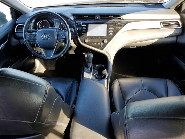 4T1B11HK0JU664063 2018 TOYOTA CAMRY - Image 8