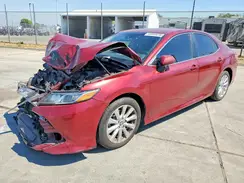 4T1B11HK0JU664693 2018 TOYOTA CAMRY