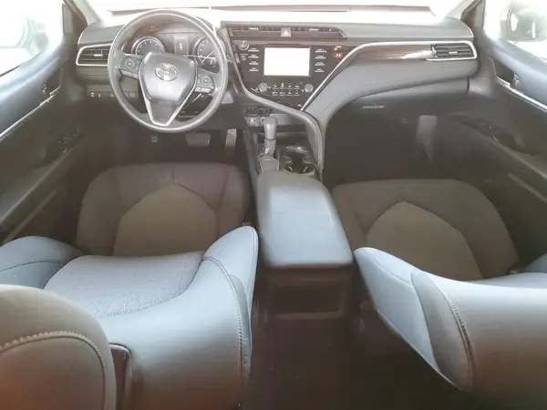 4T1B11HK0JU665083 2018 TOYOTA CAMRY - Image 8