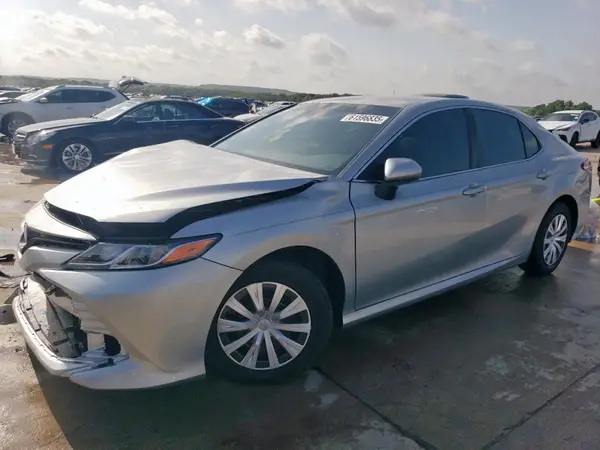 4T1B11HK0JU665259 2018 TOYOTA CAMRY - Image 1