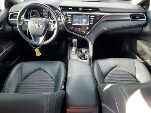 4T1B11HK0JU669084 2018 TOYOTA CAMRY - Image 8