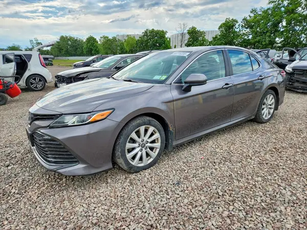 4T1B11HK0JU671840 2018 TOYOTA CAMRY - Image 1