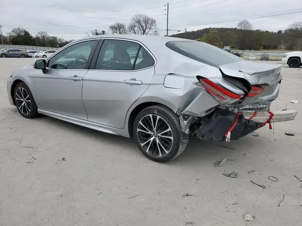 4T1B11HK0JU673734 2018 TOYOTA CAMRY - Image 2