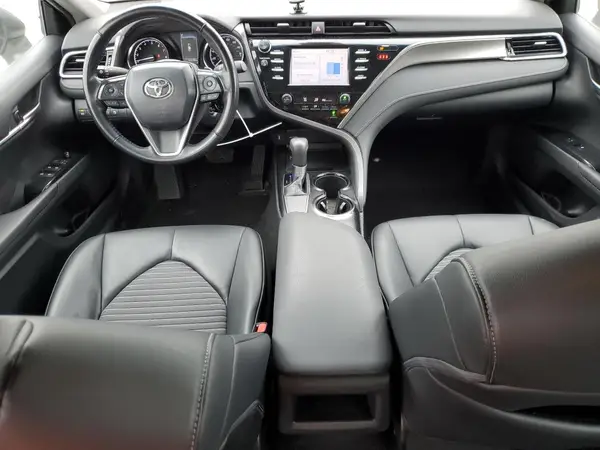 4T1B11HK0JU673734 2018 TOYOTA CAMRY - Image 8