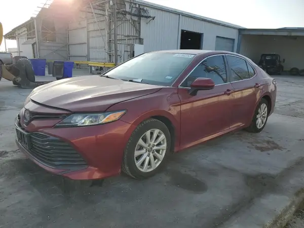 4T1B11HK0JU673989 2018 TOYOTA CAMRY - Image 1