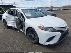 4T1B11HK0JU674964 2018 TOYOTA CAMRY