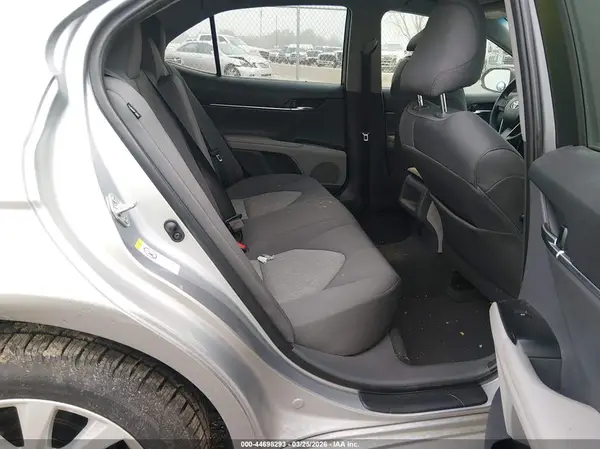 4T1B11HK0JU678593 2018 TOYOTA CAMRY - Image 8