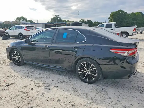 4T1B11HK0JU678772 2018 TOYOTA CAMRY - Image 2